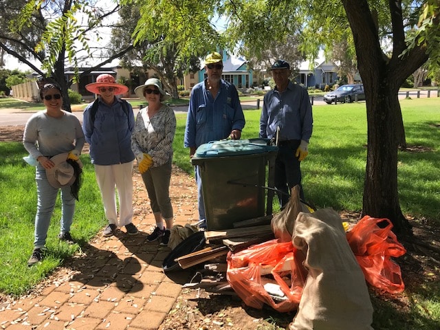 Clean Up Month: Creery Wetlands Nature Reserve, Creery Carers